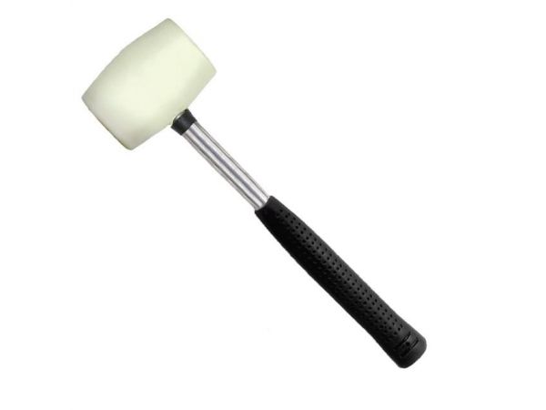 Киянка резиновая 450 г. 65 мм, белая резина, металлич. ручка INTERTOOL