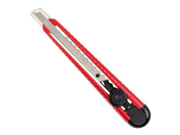 Нож с металлической направляющей, 9 мм INTERTOOL